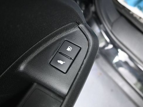 Used 2023 Honda Passport EX-L image 32
