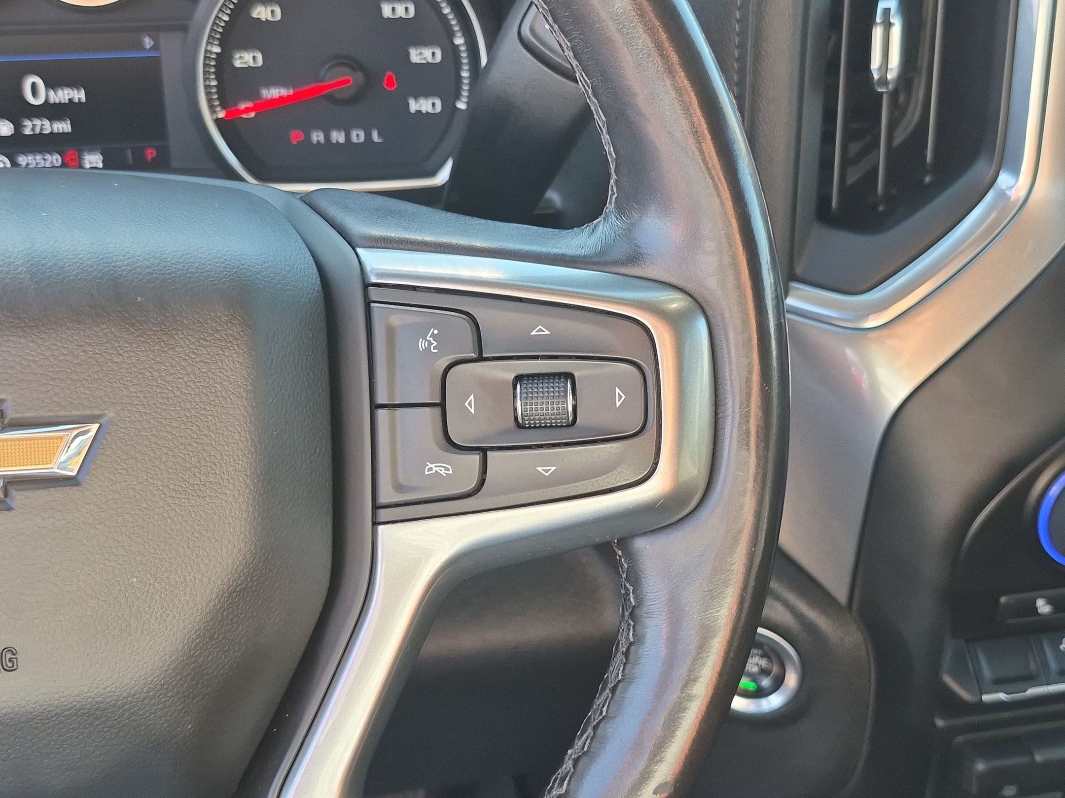 Used 2022 Chevrolet Silverado 1500 LT AWD/4WD image 18