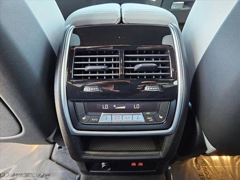 New 2026 BMW X5 xDrive50e image 17