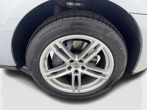 Used 2022 Porsche Macan image 80