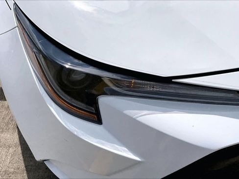 Used 2024 Toyota Corolla LE image 27