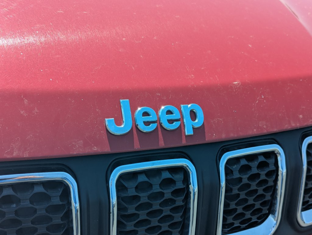 Used 2024 Jeep Compass Latitude AWD/4WD image 10