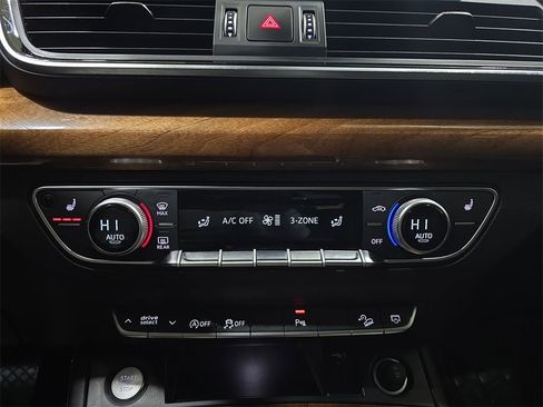 Used 2023 Audi Q5 2.0T Premium Plus w/ Premium Plus Package image 27