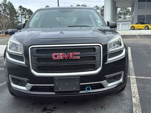 Used 2015 GMC Acadia SLE image 2
