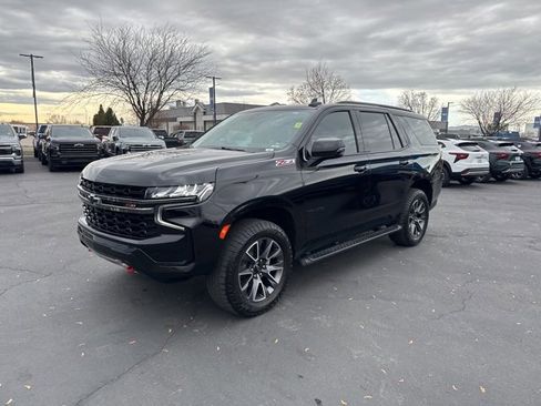 Used 2021 Chevrolet Tahoe Z71 w/ Z71 Signature Package image 3