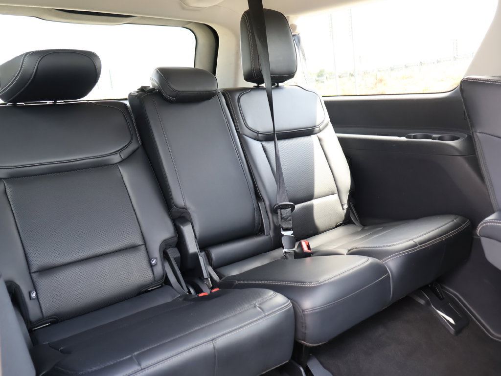 Certified 2025 Ford Expedition Max Platinum AWD/4WD image 13