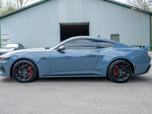 Used 2024 Ford Mustang GT Premium w/ GT Performance Package RWD image 6