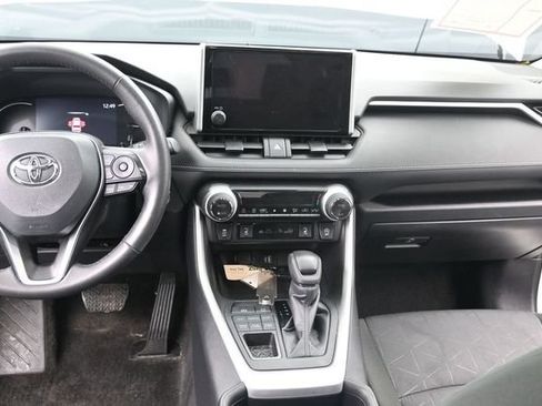 Used 2024 Toyota RAV4 XLE w/ Convenience Package AWD/4WD image 30