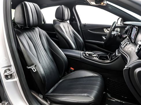 Used 2017 Mercedes-Benz E 300 image 7
