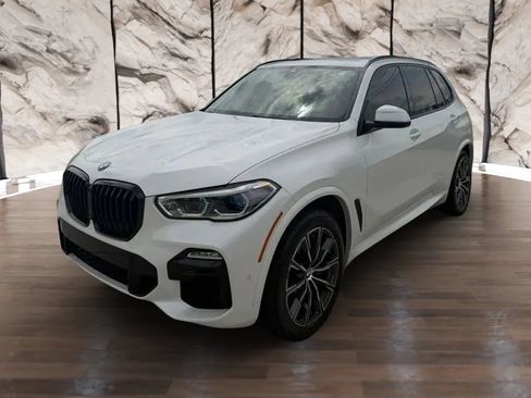 Used 2021 BMW X5 sDrive40i w/ M Sport Package RWD image 3