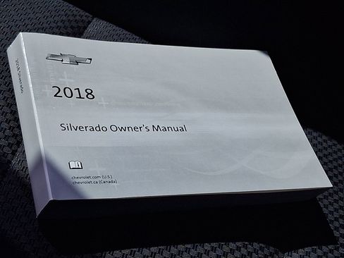 Used 2018 Chevrolet Silverado 1500 LT w/ All Star Edition image 26