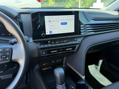 Used 2025 Toyota Camry LE w/ Convenience Package FWD image 19