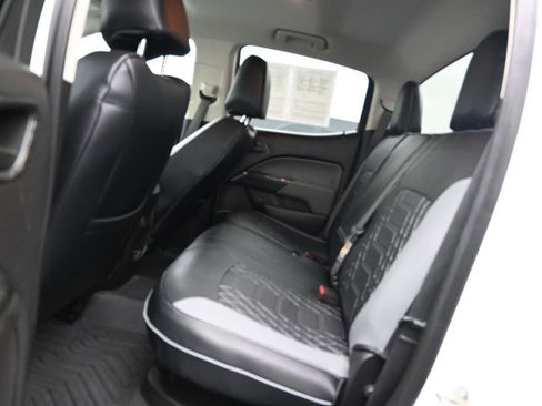Used 2019 Chevrolet Colorado W/T w/ WT Convenience Package RWD image 13