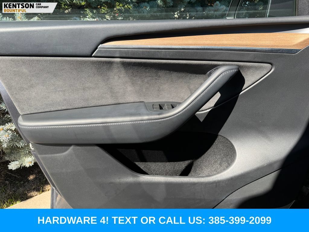 Used 2023 Tesla Model Y Long Range AWD/4WD image 15