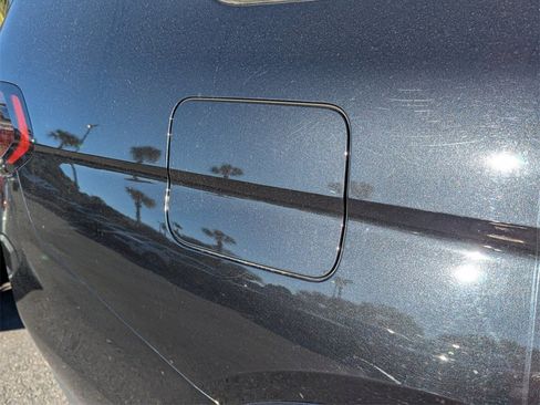 Used 2024 BMW X7 xDrive40i image 9