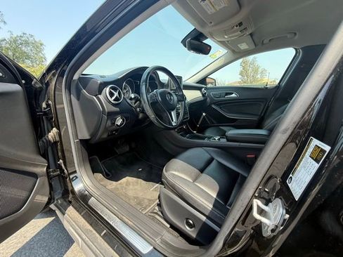Used 2015 Mercedes-Benz GLA 250 4MATIC image 9