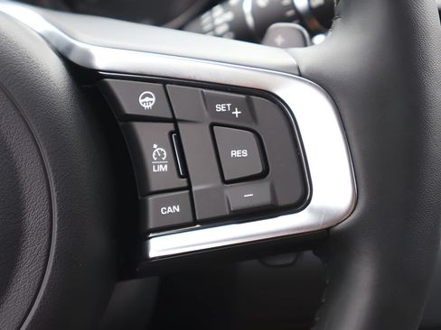 Used 2019 Jaguar E-PACE SE AWD/4WD image 20