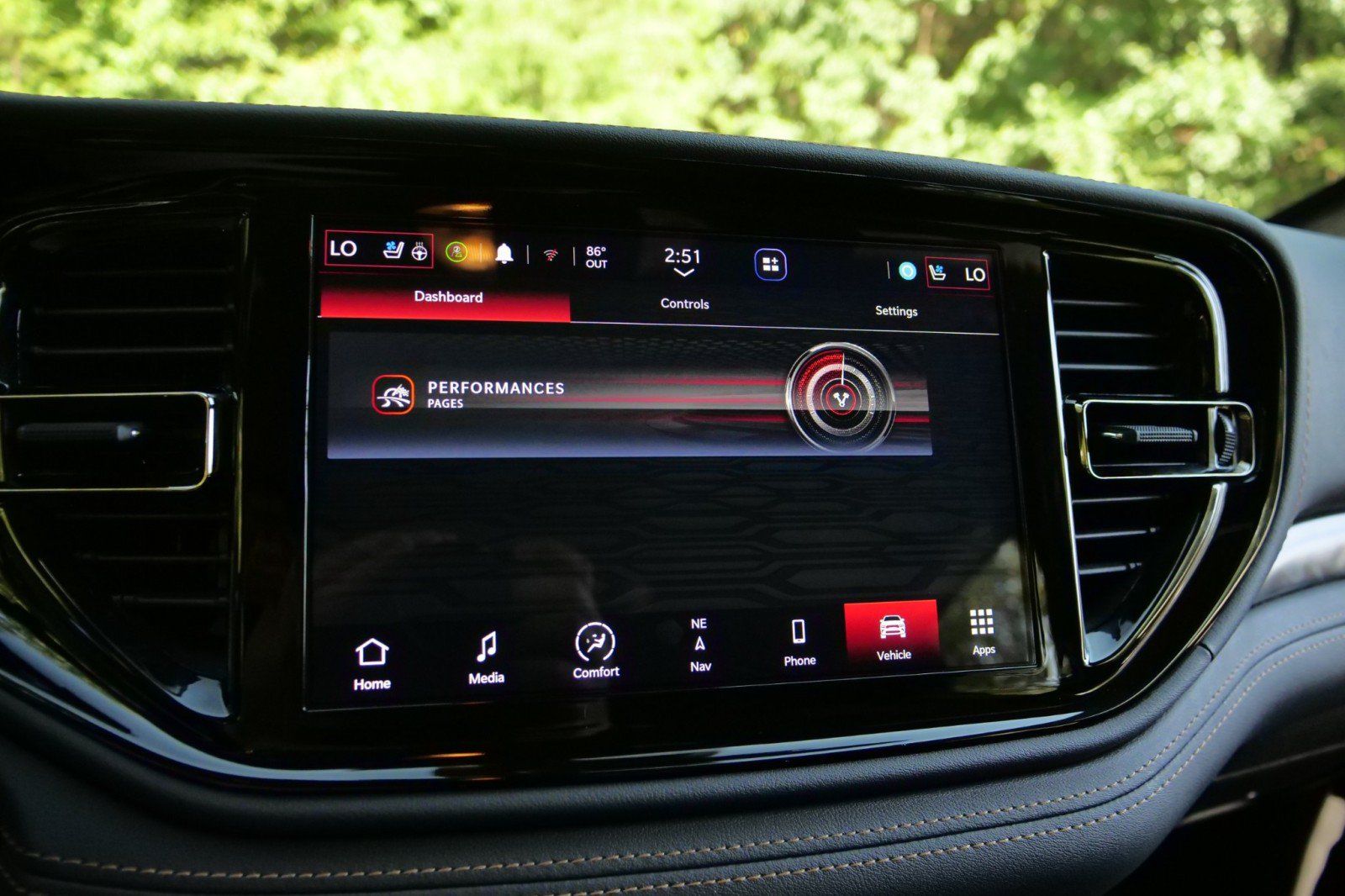 Used 2025 Dodge Durango R/T AWD/4WD image 16