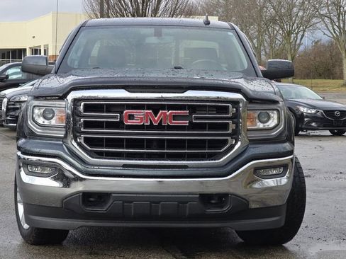 Used 2018 GMC Sierra 1500 SLE w/ SLE Value Package image 19