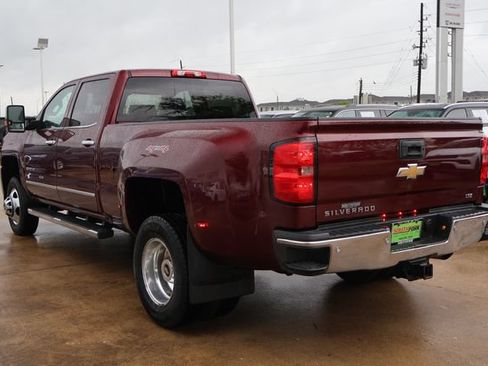 Used 2017 Chevrolet Silverado 3500 LTZ AWD/4WD image 4