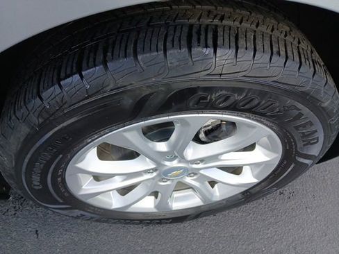 Used 2019 Chevrolet Equinox LT image 7