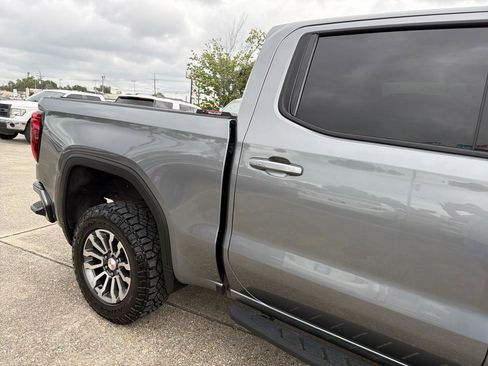 Used 2022 GMC Sierra 1500 AT4 w/ AT4 Premium Package AWD/4WD image 9