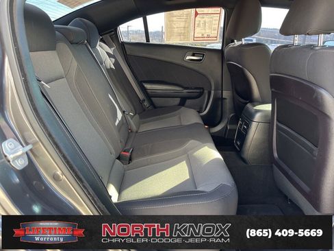 Used 2019 Dodge Charger SXT image 20
