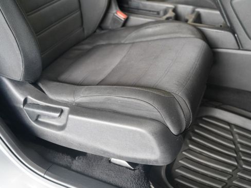 Used 2018 Honda CR-V EX image 31