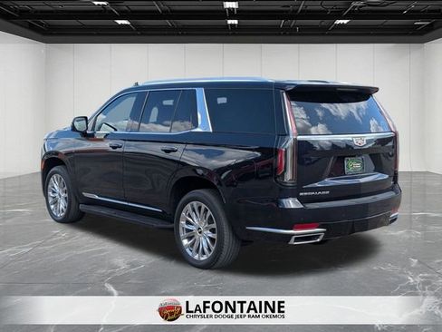 Used 2021 Cadillac Escalade Premium Luxury image 3