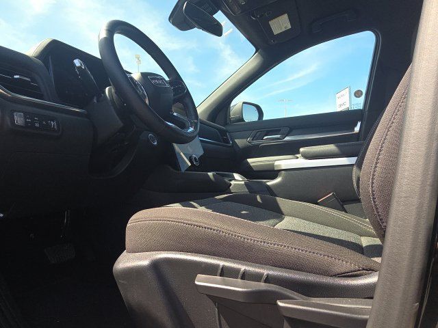 Used 2026 GMC Terrain Elevation AWD/4WD image 9