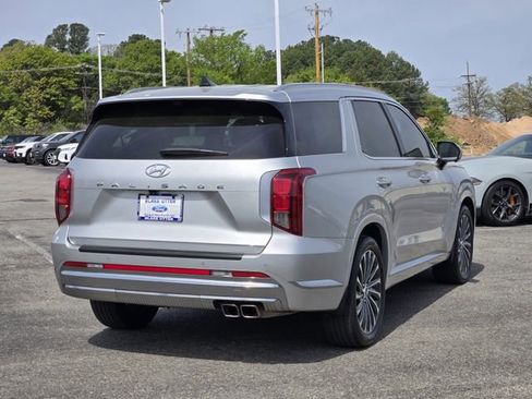 Used 2024 Hyundai Palisade Calligraphy image 7