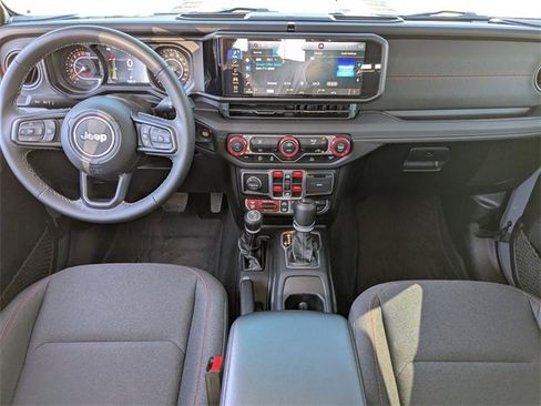 Used 2025 Jeep Gladiator Rubicon image 14