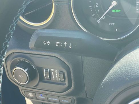 Used 2022 Jeep Wrangler Unlimited Rubicon 4xe image 23