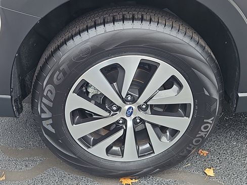 Certified 2025 Subaru Outback Premium image 25