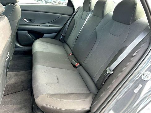 Used 2024 Hyundai Elantra SE image 20