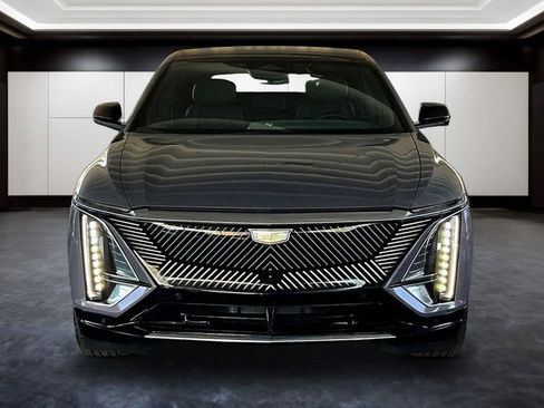 Certified 2025 Cadillac Lyriq Luxury w/ LPO, Floor Liner Package AWD/4WD image 2