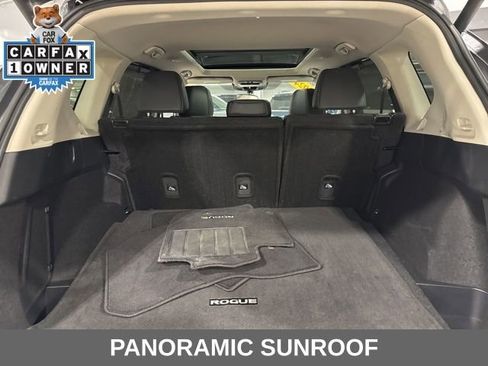 Used 2024 Nissan Rogue SV w/ SV Premium Package image 36