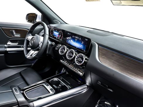 New 2026 Mercedes-Benz GLA 250 image 5