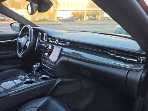 Used 2022 Maserati Quattroporte Modena Q4 image 47