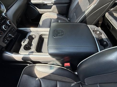 Used 2022 RAM 1500 Laramie AWD/4WD image 34