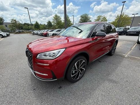 New 2025 Lincoln Corsair Reserve image 2