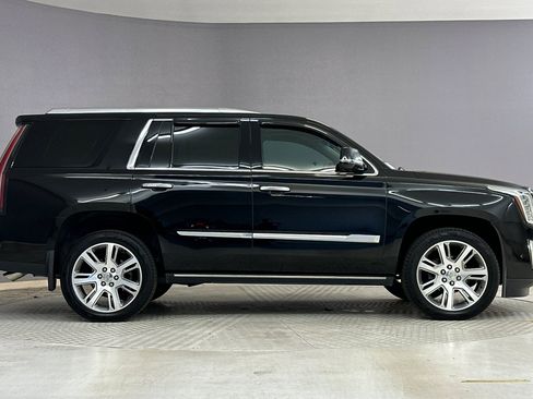 Used 2018 Cadillac Escalade Premium Luxury image 7