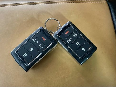 Used 2023 Jeep Grand Cherokee Summit AWD/4WD image 43