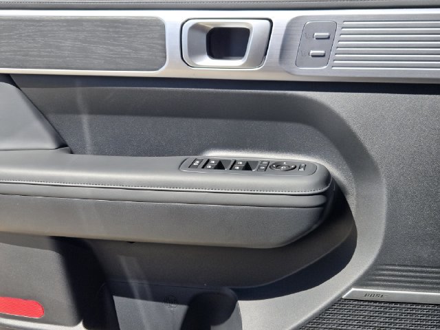 Certified 2026 Hyundai Santa Fe Limited AWD/4WD image 15