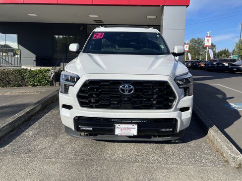 Certified 2023 Toyota Sequoia Platinum AWD/4WD image 2