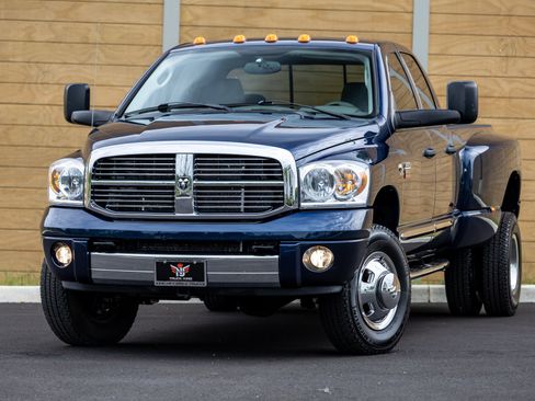 Used 2008 Dodge Ram 3500 Truck Laramie w/ Trailer Tow Group AWD/4WD image 4