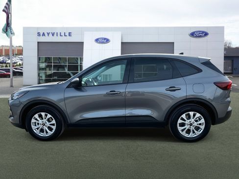 Used 2025 Ford Escape Active w/ Cold Weather Package image 2