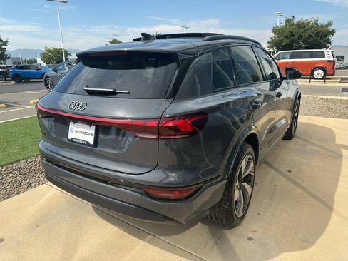 Used 2025 Audi Q6 e-tron Premium Plus image 4