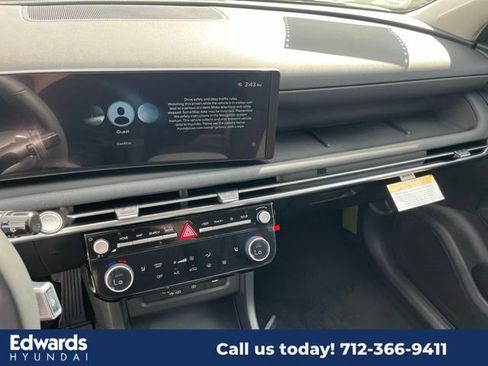 New 2025 Hyundai Tucson SEL image 17