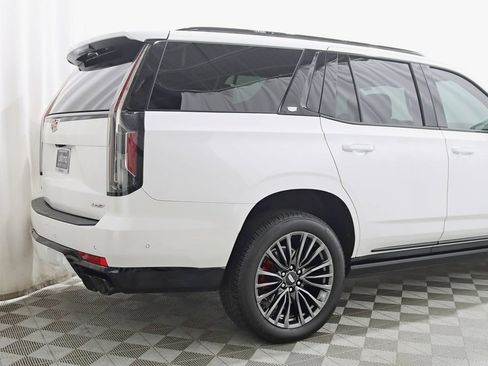 Used 2024 Cadillac Escalade V AWD/4WD image 10